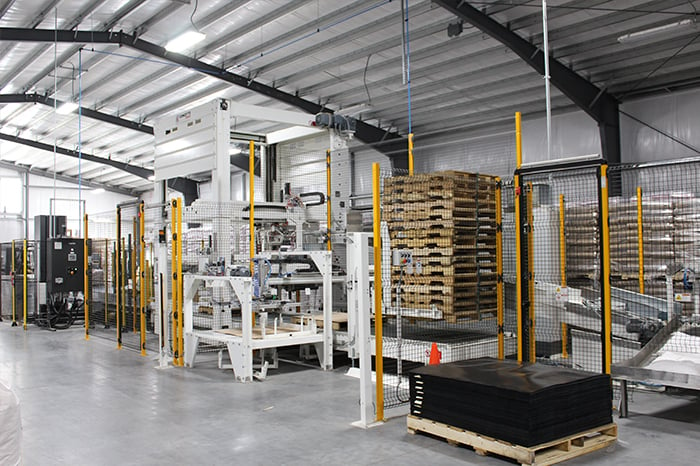 Concetti 4-column, robotic palletizing system.